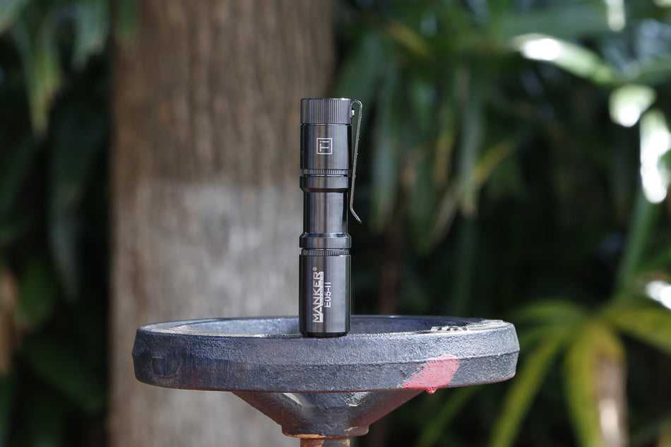 Mankerlight E05 II Ti DLC Black Titanium EDC Flashlight – 1300 Lumens