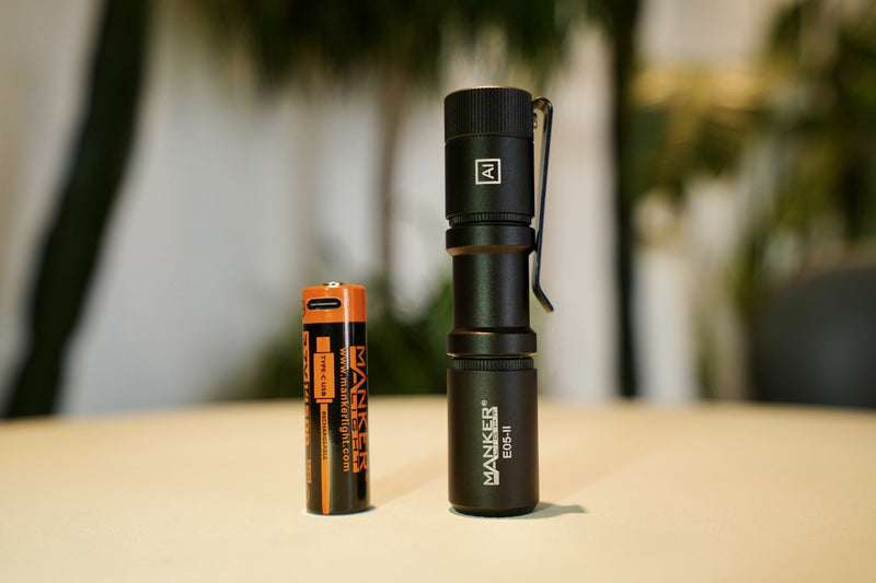 Manker E05 II 1300 Lumens High Output EDC Flashlight (Black) CW