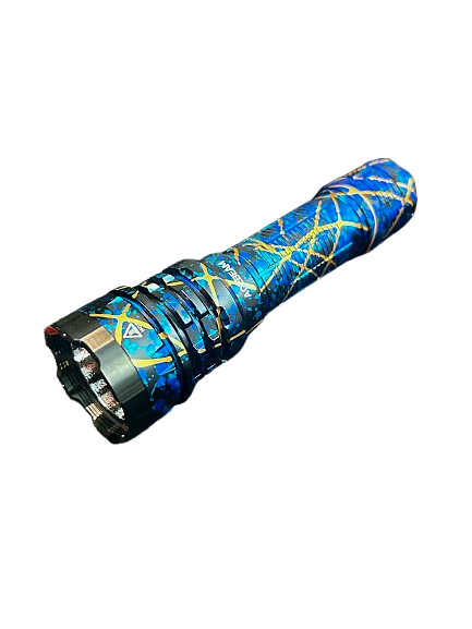 Acebeam Defender P17 Tactical Flashlight (Black&Blue Camo) - Limited Edition 4900 Lumens
