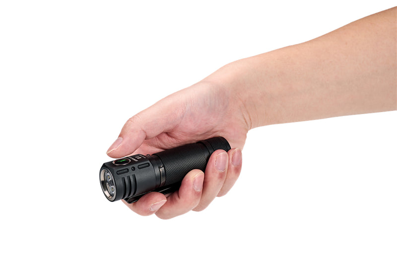 Lumintop D1 1500 Lumens Nichia 219C LED