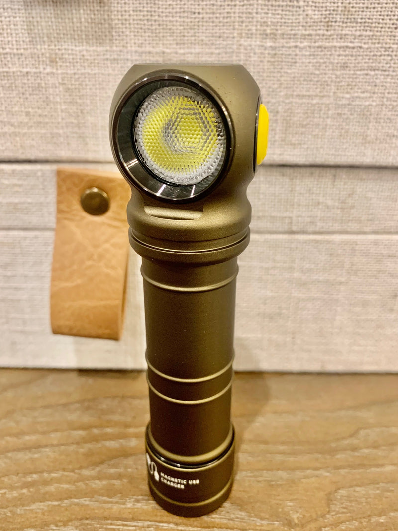 Armytek Wizard C2 Pro Max Magnet USB Cree XHP70.2 with Battery 4000 Lumens (ODG Olive)