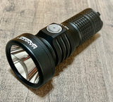 Manker MC13 II SFT40 LED 2000 Lumens with Battery (Black & Sand)