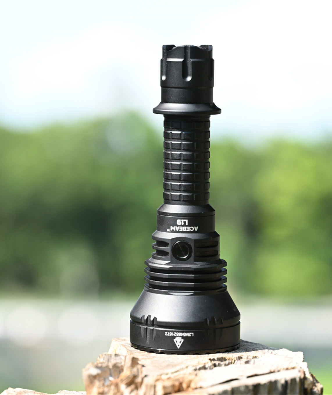 Acebeam L19 2.0 Long Range Flashlight 2200 Lumens Acebeam L19 2.0 Long Range Flashlight 2200 Lumens
